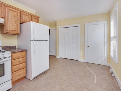 17 Sampson St unit 17, South Grafton, MA 01560 - photo 5