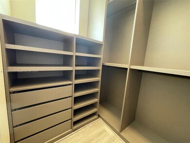 1300 Eucalyptus Dr unit 1, Hollywood, FL 33021 - photo 5