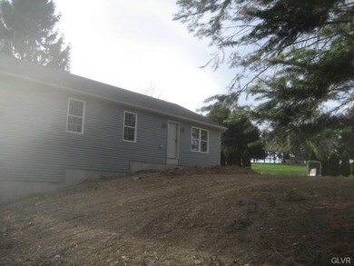 541 E Dannersville Rd, Bath, PA 18014 - photo 3