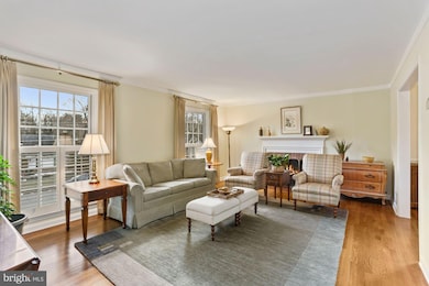 7414 Venice St, Falls Church, VA 22043 - photo 3