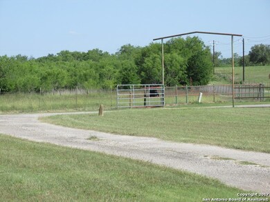 4191 County Road 4516, Hondo, TX 78861 - photo 4