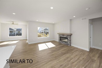 9101 Robinson Dr, West Des Moines, IA 50266 - photo 5