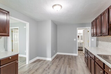 14 Benefit Terrace unit 2, Worcester, MA 01610 - photo 5