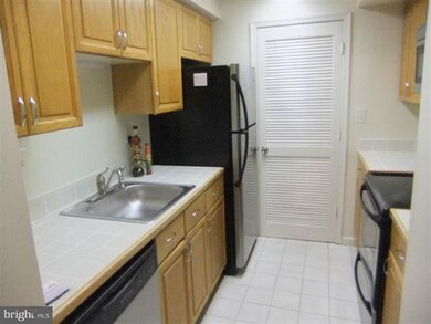 4552 28th Rd S unit A, Arlington, VA 22206 - photo 6