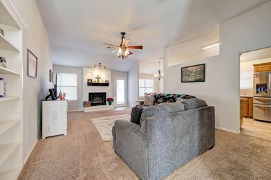 601 Verreaux Dr, Norman, OK 73072 - photo 2