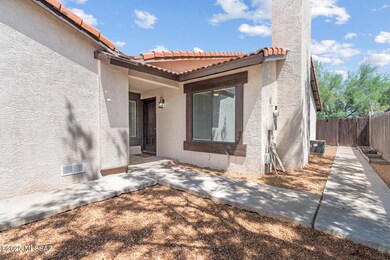 1750 W Linden St-25