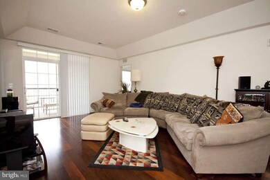 8616 Wintergreen Ct unit 403, Odenton, MD 21113 - photo 6