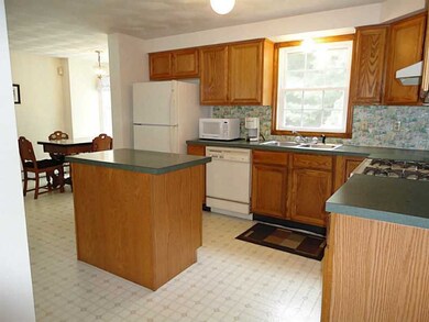 160 Peaked Rock Rd, Wakefield, RI 02879 - photo 4