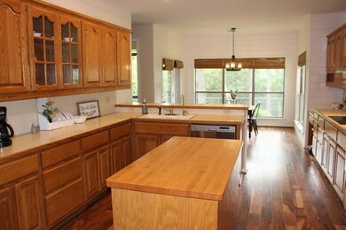 120 Tanglewood Dr, Fredericksburg, TX 78624 - photo 5