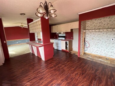 912 Sanders Rd, Cleburne, TX 76031 - photo 5