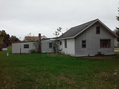 463 Sheridan St, Vanderbilt, MI 49795 - photo 4