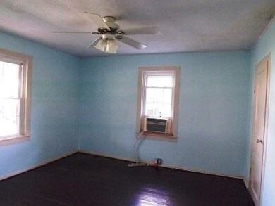 106 Holloway St, Ethridge, TN 38456 - photo 3