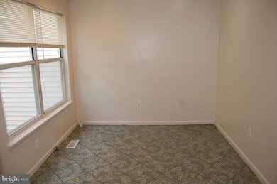 11635 Summer Oak Dr, Germantown, MD 20874 - photo 6