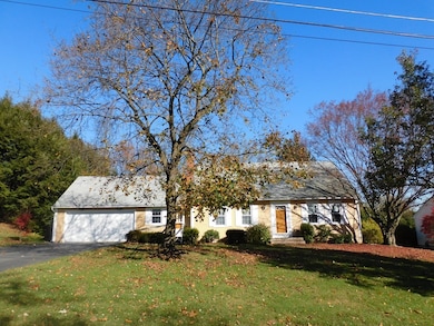 46 Braintree Rd, West Springfield, MA 01089 - photo 2