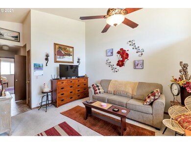 575 N Douglas Ln, Canby, OR 97013 - photo 5