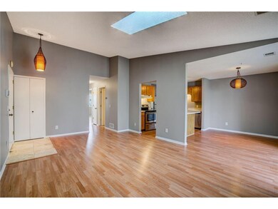 5-web-or-mls-Living Room_Dining