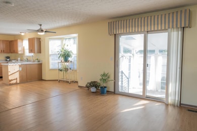 844 Spivey Ln, Galloway, OH 43119 - photo 3