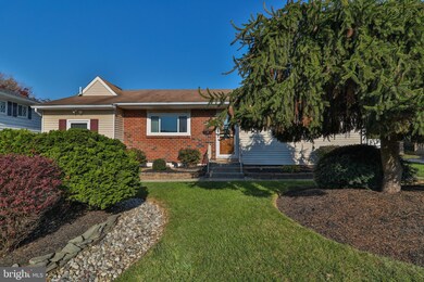1588 Rudolph Dr, Bethlehem, PA 18018 - photo 2