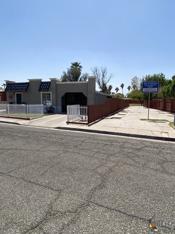 front exterior 3