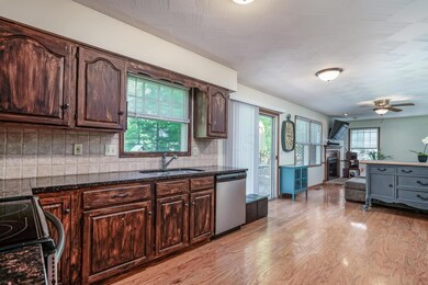 5200 Hialeah Ct_MLS_08