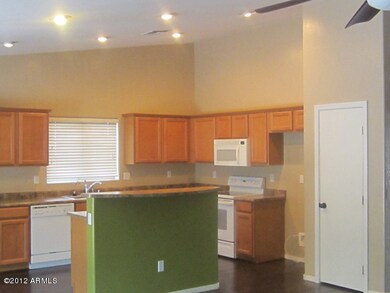 Kitchen 01