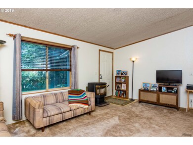 94880 Marcola Rd, Marcola, OR 97454 - photo 2