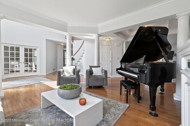 LIVING RM