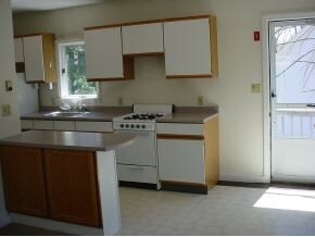 73 Charles St unit 5, Rochester, NH 03867 - photo 2