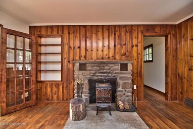 574 Red Rock Rd, Cresco, PA 18326 - photo 4