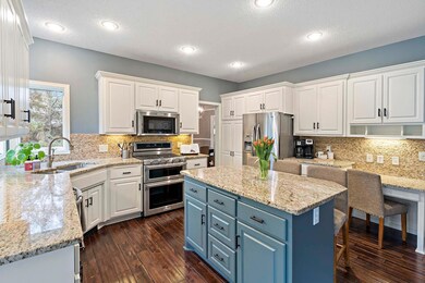 6215 Addington Ct, Eden Prairie, MN 55346 - photo 5