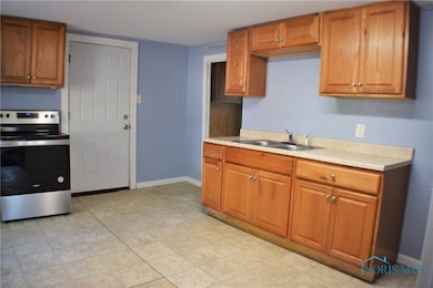 107 N Cherry St, Woodville, OH 43469 - photo 3