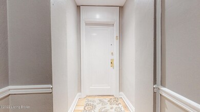1360 Eastern Pkwy unit 8, Louisville, KY 40204 - photo 6