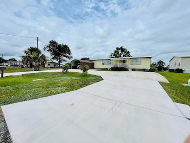 2301 SE 33rd St, Okeechobee, FL 34974 - photo 4