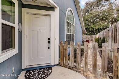 5-web-or-mls-LR_2337_1st_Ave_Unit_B_AA-5