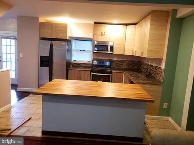 6725 Clinglog St, Capitol Heights, MD 20743 - photo 5