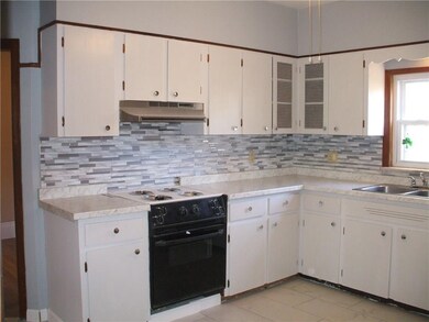 17 Bellevue Ave, Central Falls, RI 02863 - photo 6