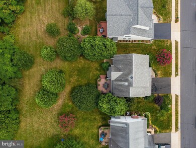 10028 Naughton Ct, Bristow, VA 20136 - photo 3