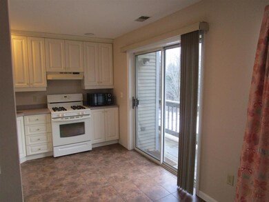 111 Middlesex Rd, MerriMacK, NH 03054 - photo 6