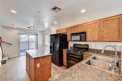 9506 Diamond Bridge Ave, Las Vegas, NV 89166 - photo 7