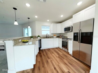 Kitchen - VIRTUALLY STAGED
