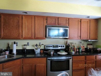 8754 Birkenhead Ct, Laurel, MD 20723 - photo 3