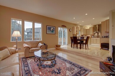 Gorgeous HW Hickory Floors