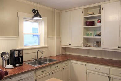 110 Fairview Ave, Rutland, VT 05701 - photo 2