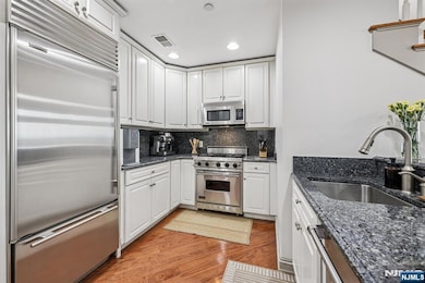 The Views at Hudson Pointe unit 409, North Bergen, NJ 07047 - photo 6