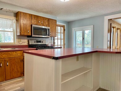 27 Lawrence Ave, Potsdam, NY 13676 - photo 2