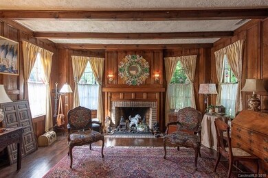 The Great Room, 23.5 x 16) with 9 ft 3 in ceilings
