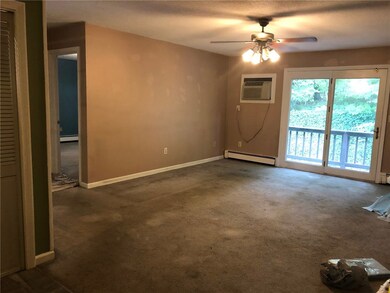 319 Privilege St unit 7, Woonsocket, RI 02895 - photo 2