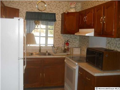 28 Hancock Dr unit C, Whiting, NJ 08759 - photo 4