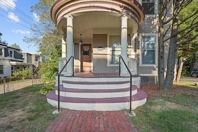 312 Wilder St, Lowell, MA 01851 - photo 4