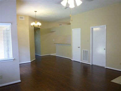 16126 Springbank Dr, Houston, TX 77095 - photo 3